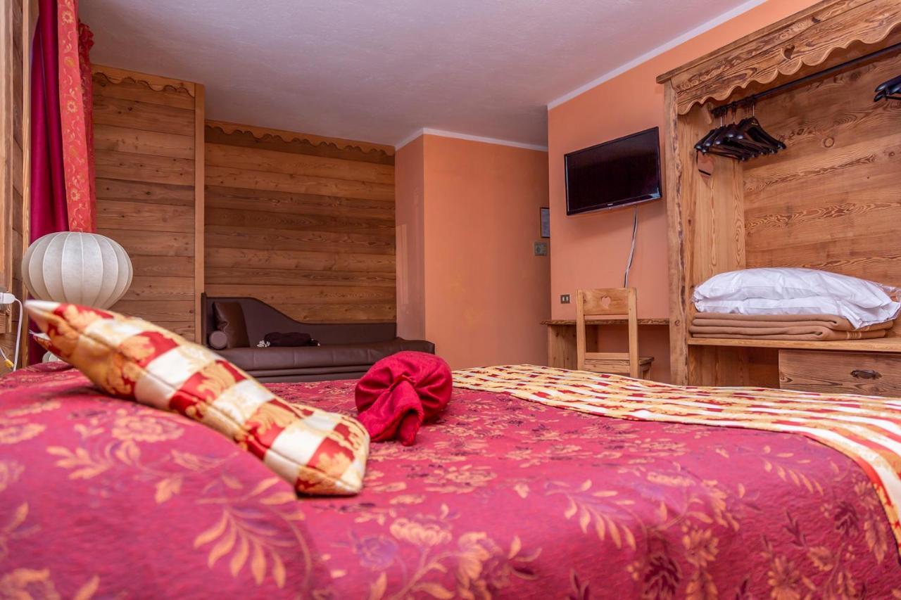Hotel Chaberton Cesana Torinese Kültér fotó