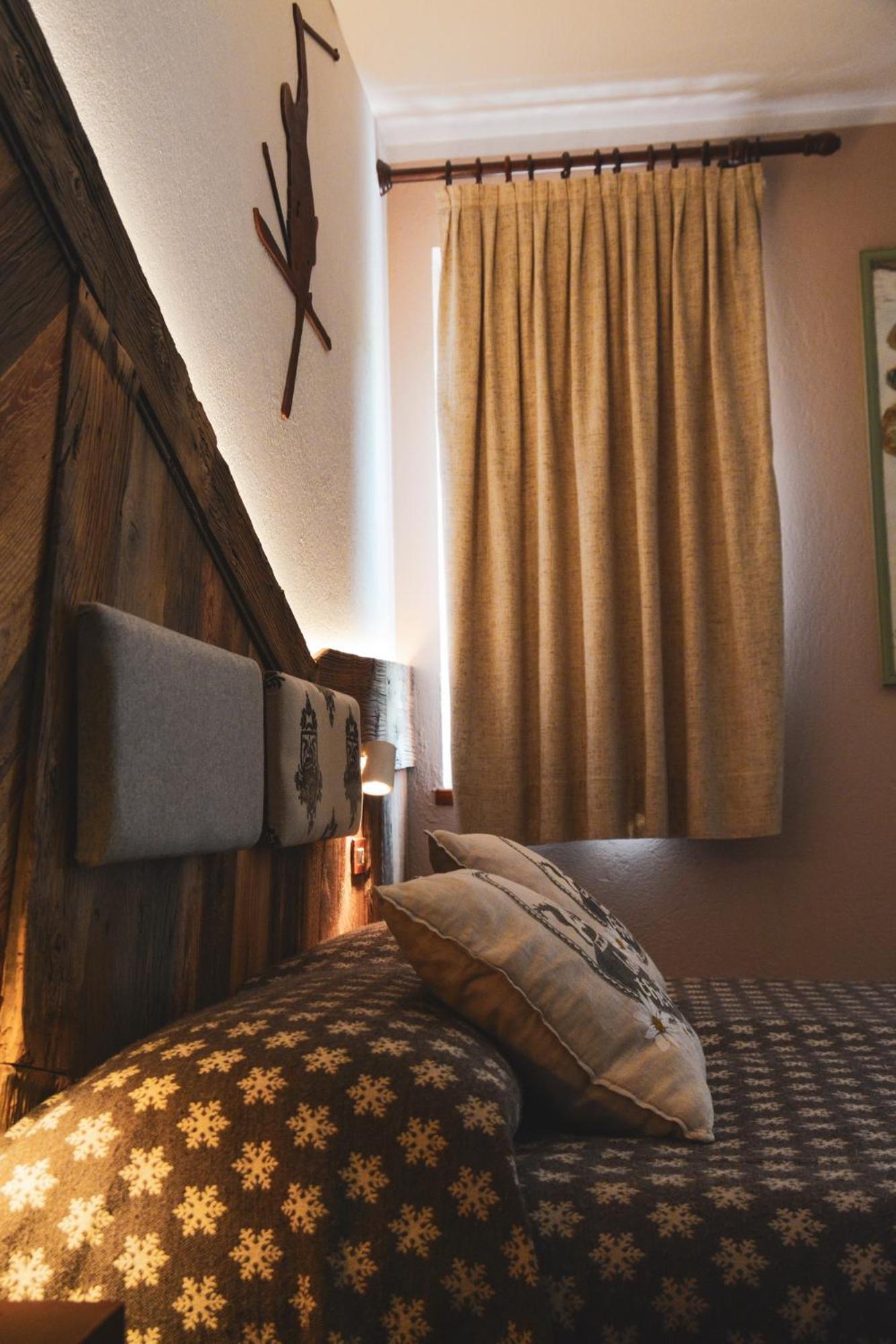 Hotel Chaberton Cesana Torinese Kültér fotó