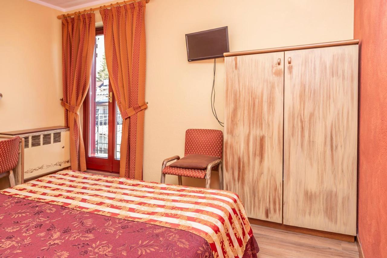 Hotel Chaberton Cesana Torinese Kültér fotó