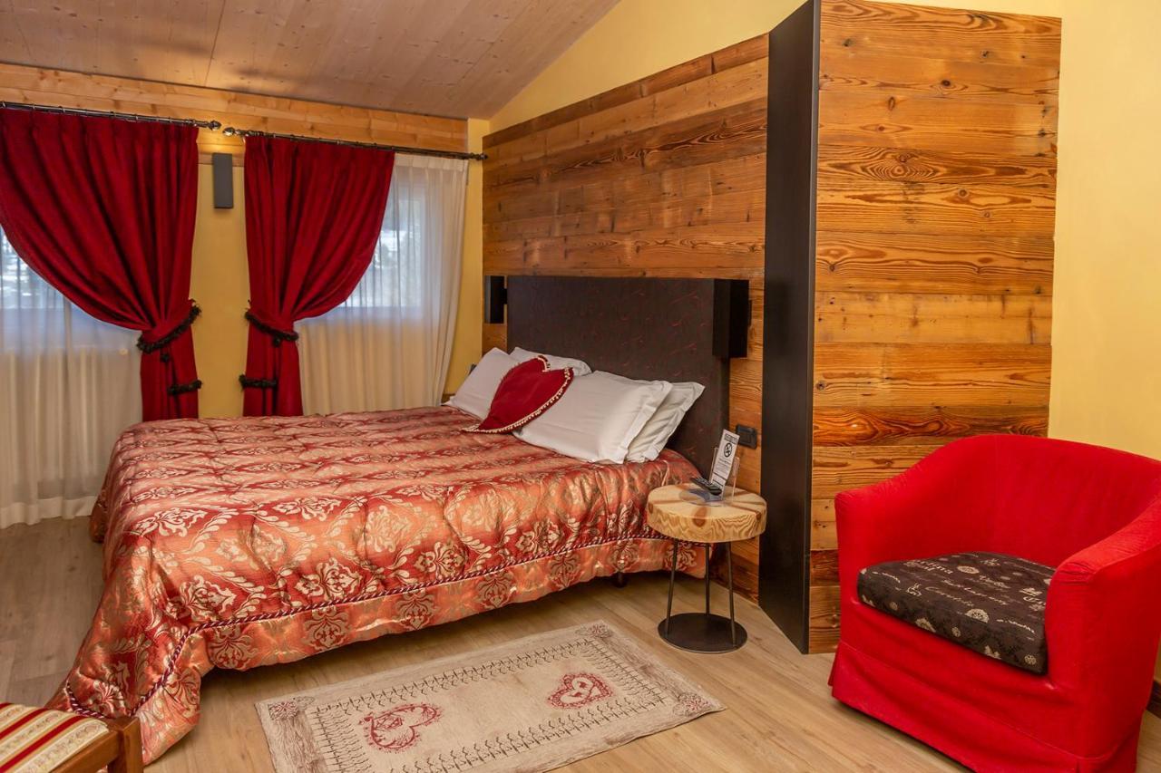 Hotel Chaberton Cesana Torinese Kültér fotó