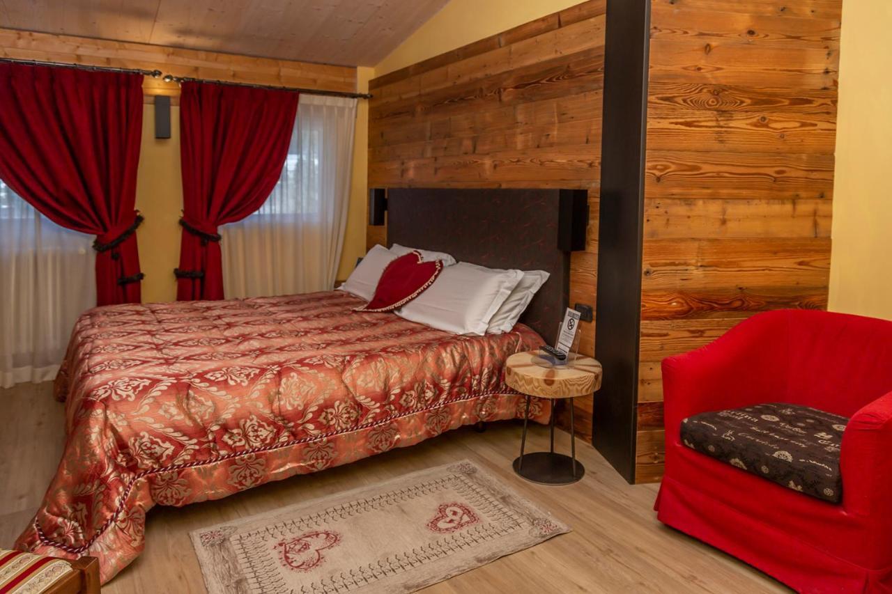 Hotel Chaberton Cesana Torinese Kültér fotó
