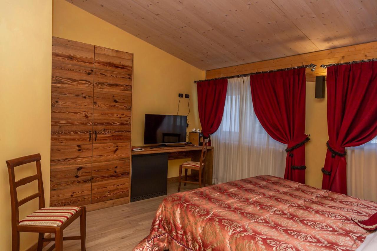 Hotel Chaberton Cesana Torinese Kültér fotó