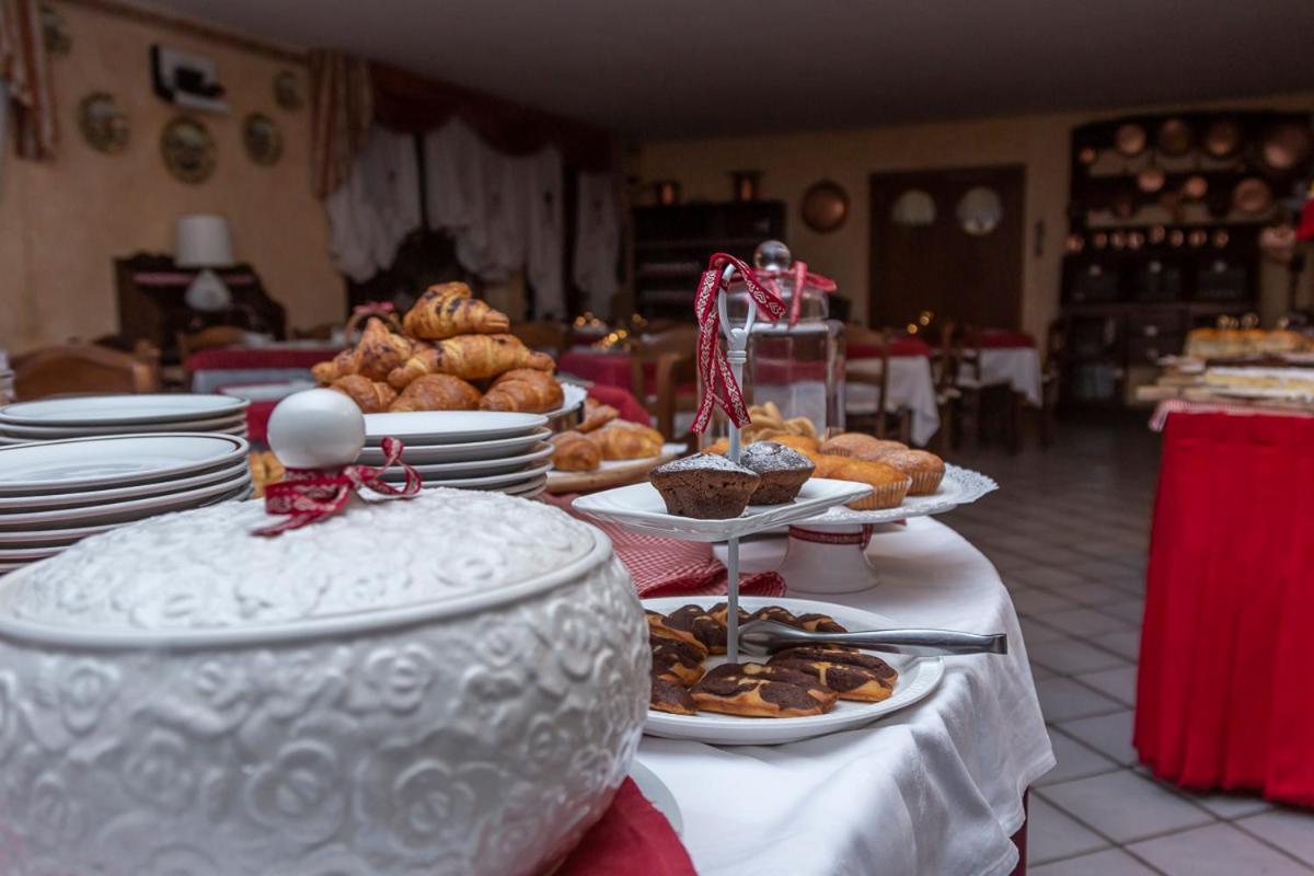 Hotel Chaberton Cesana Torinese Kültér fotó